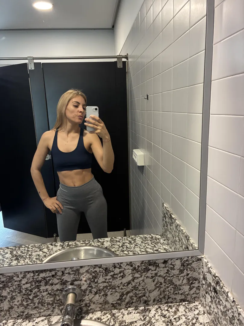 Looking for you favorite milf? posted by muryvelvet