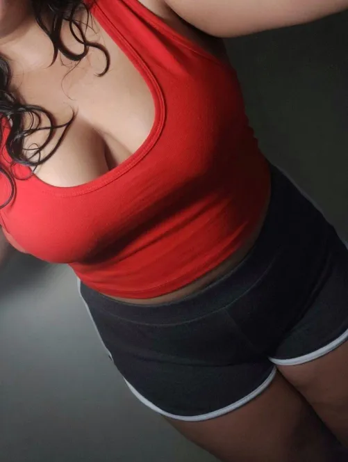 looking like tomato  by Afifaaweird