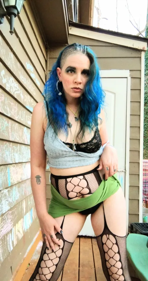 Looking like trouble ( 2 time c section mom ) by babytatey