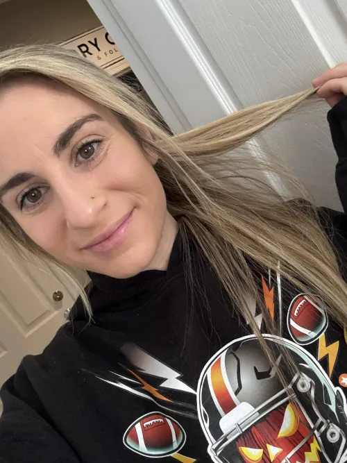 Looking to be a third for a couple 32F Monmouth by Warm-Employment-8464