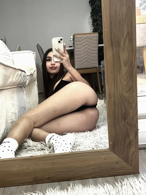 Looking to have a kinky playtime with an older freak by riskybabby