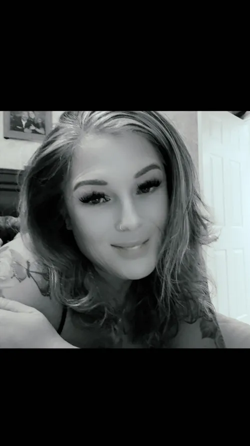 Looking to share the hottest woman around with another hot, sexy female. by Impressive_Grab_8301