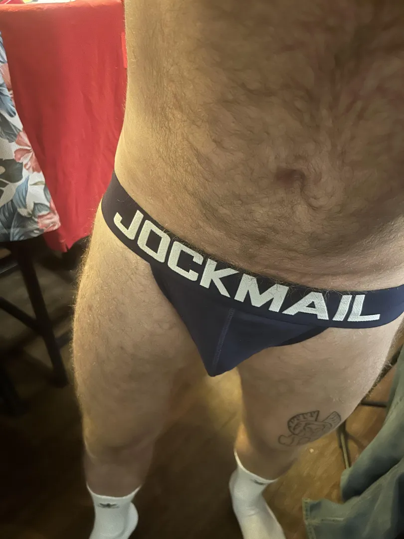 Looking to Suck near plaza posted by bustingdown