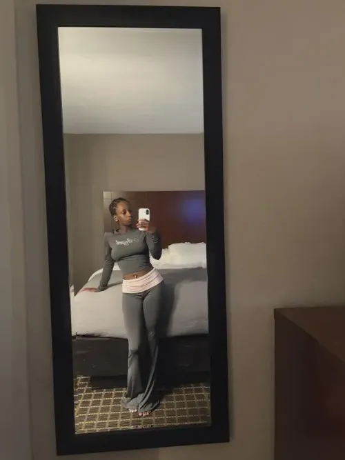 Looking to tag team this girl by Salty-Crew-7116