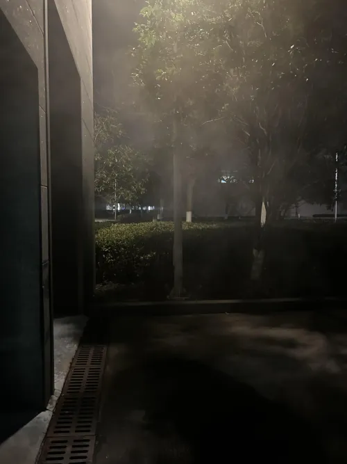 Looming in the air by BatMain9561