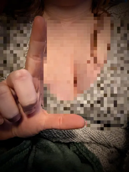 Losers Pump To Pixels by MrsRubyRedhead