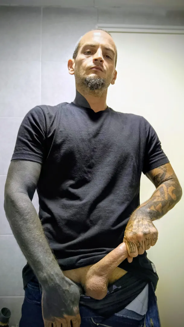 Lots of love to give, put it wherever you like best. posted by bastianthegray