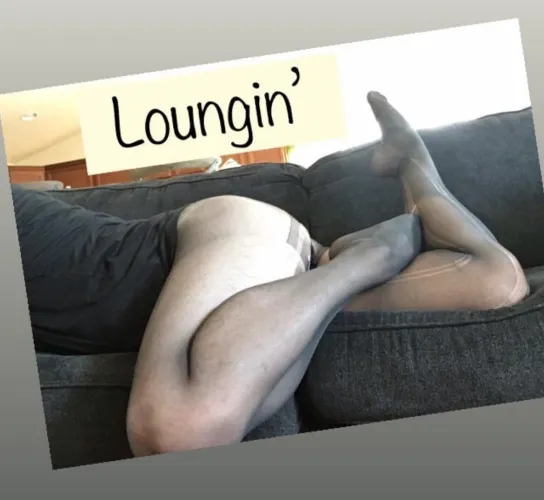 Loungin’ by AshRenarde