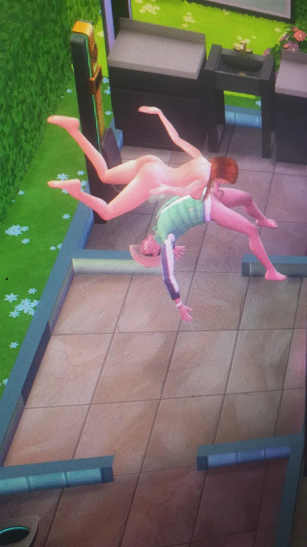 Love a good glitch  sucking  floating in mid air ‍♀️ posted by MandyFoxxx