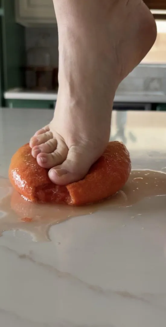 Love a good squish  posted by AllDayOnMyFeet