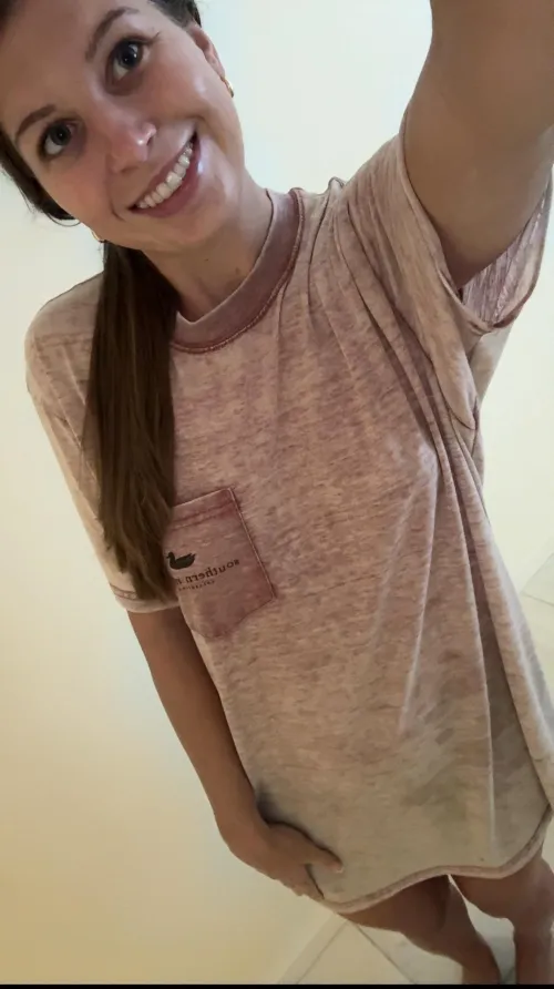 Love a oversized T-Shirt [F] by Alliexo1