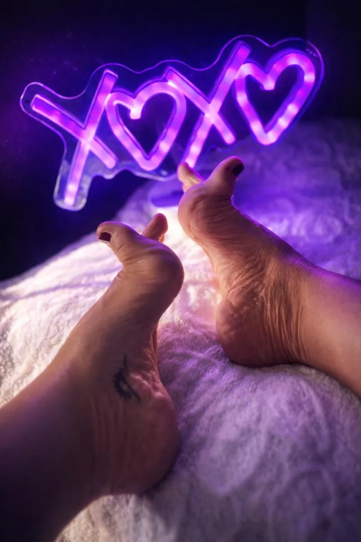 Love at First Sole  XOXO posted by BelleofArches