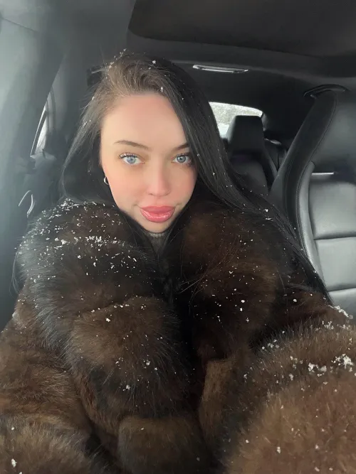 Love big fluffy fur  by MissKKxoxo