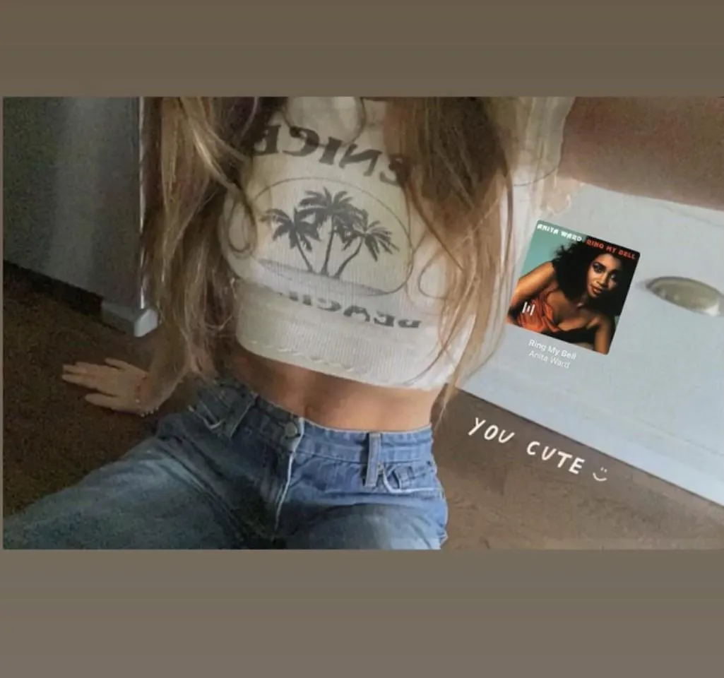 love crop tops posted by Busy-Literature-6737