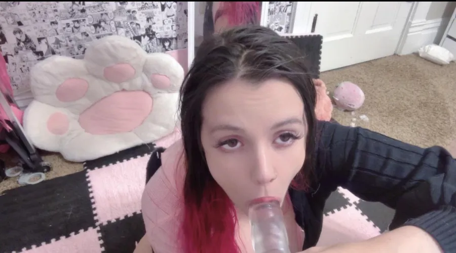 Love having my mouth stuffed by ElizawitchCosplay