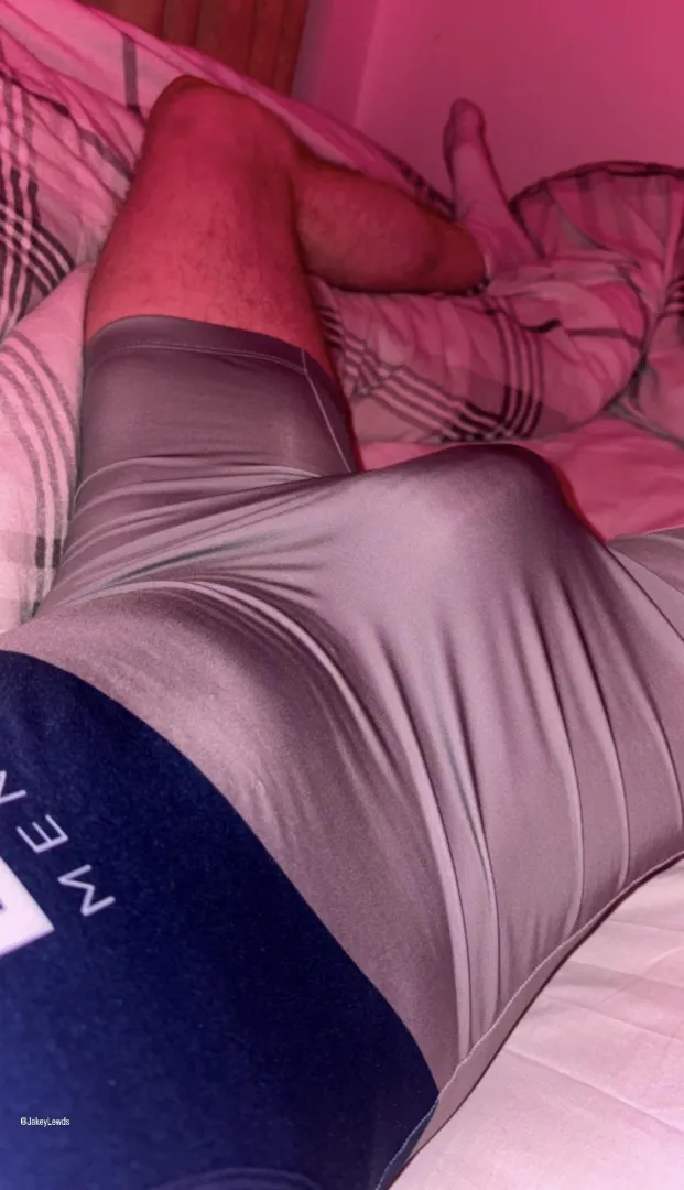 Love how much I bulge posted by jakeylewds
