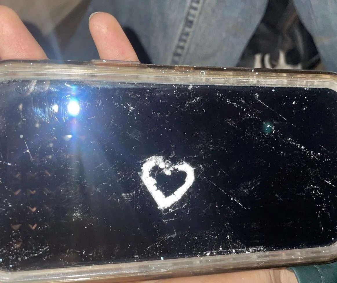 Love is in the air posted by Minimum-Reporter2755