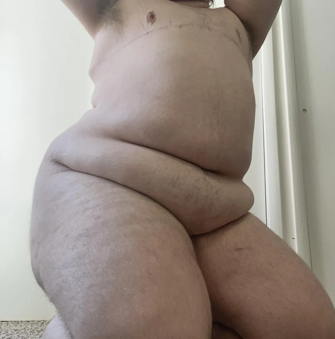 Love my belly! posted by SecretWaltz3686