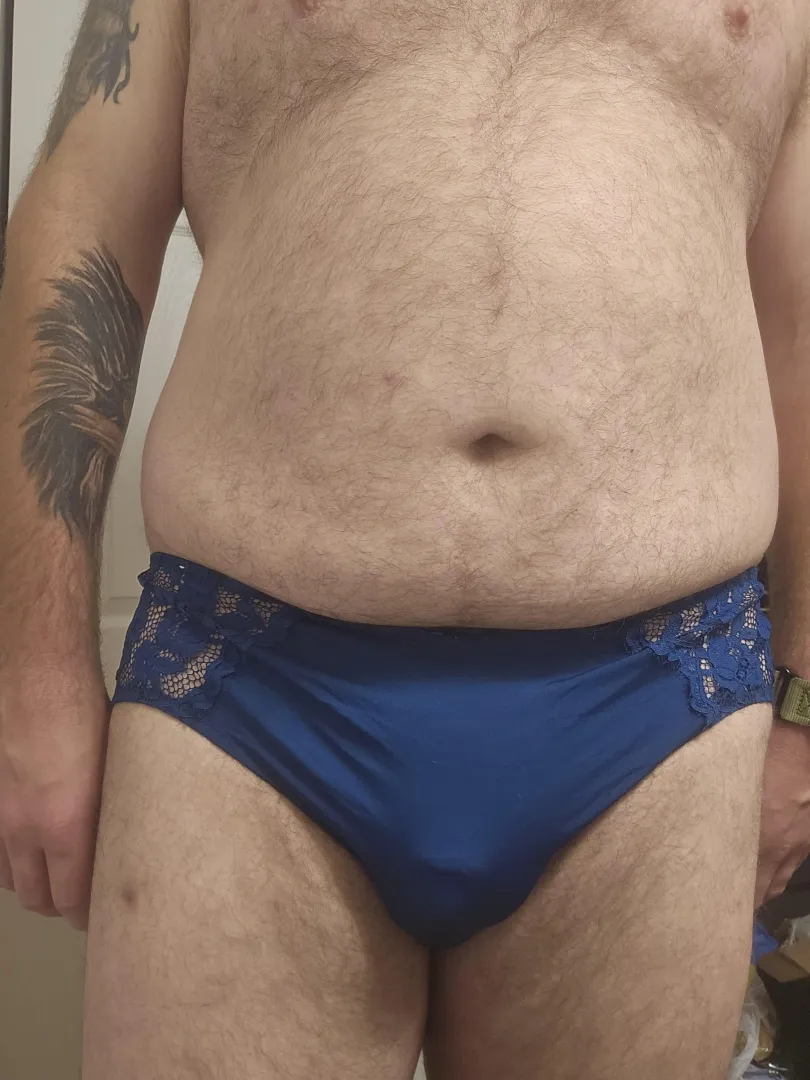 Love my cock bulge. Anyone else like it? posted by Specific-Novel-2898