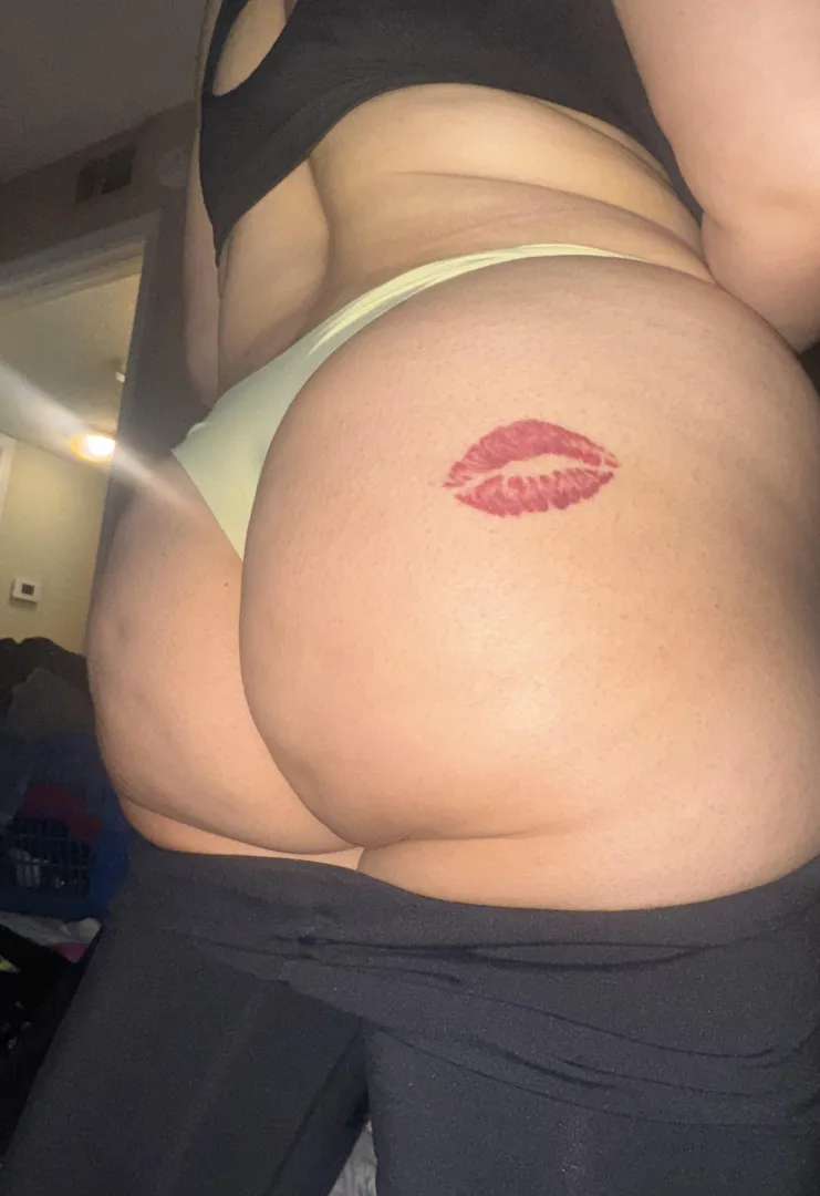 Love my dimples posted by NiceAssWifey