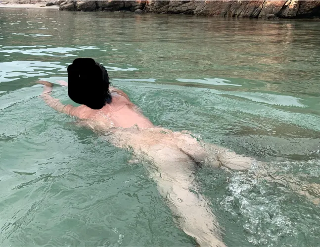 Love the feeling of swimming freely by ttNUyzu