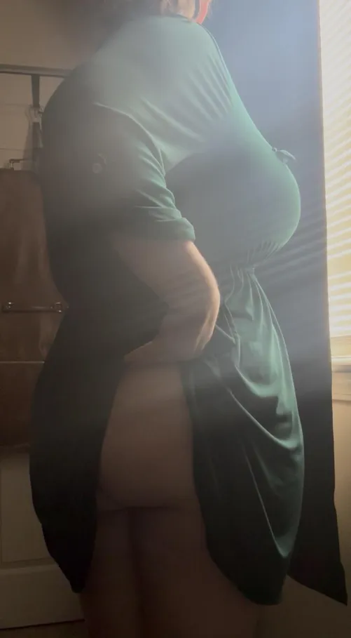 Love the sun rays‍ by CurvyDevotion