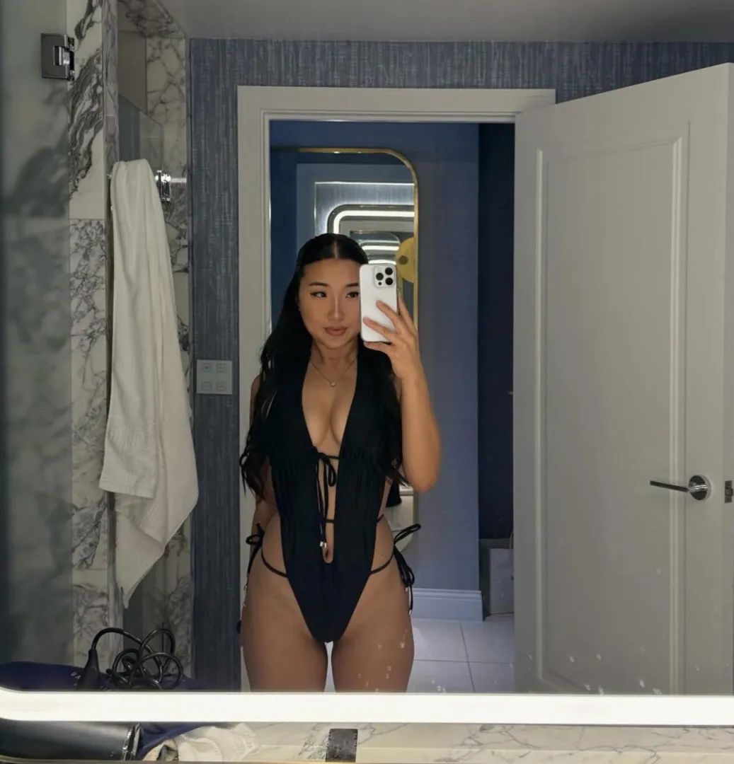 Love this babe posted by No_Foundation7063