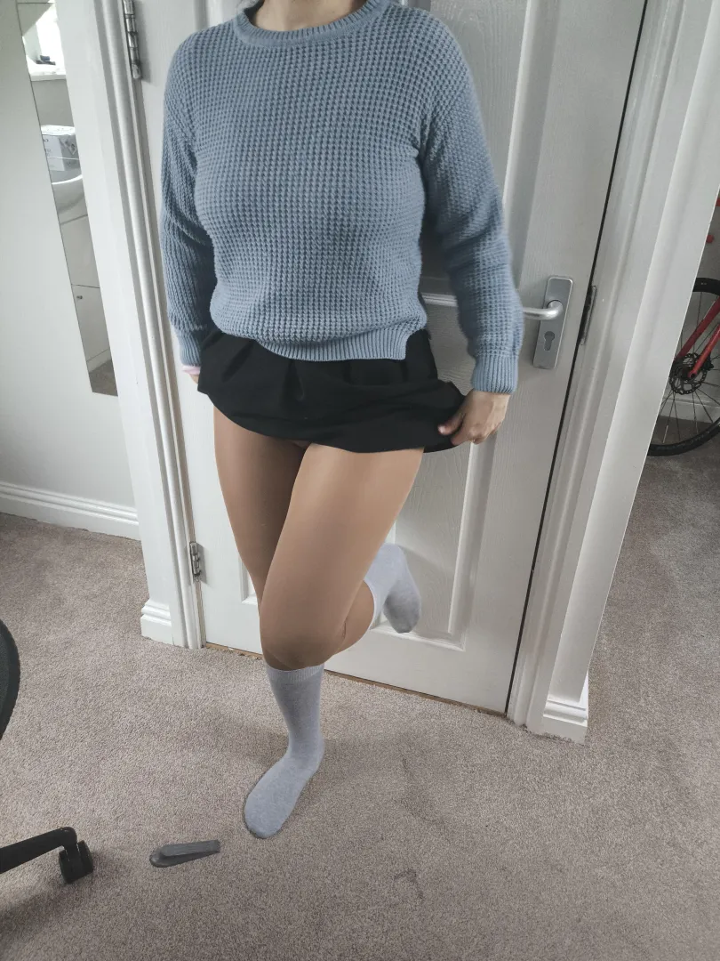 Love this thick pantyhose! Perfect for cold weather posted by lacey_emily