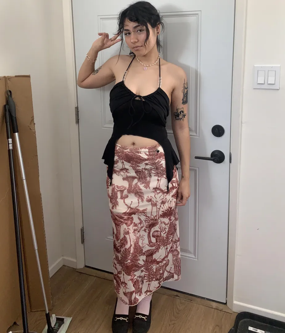 LOVE this top ☺️ shows off my cutes tumms posted by XxxHentaiDxllyxxX