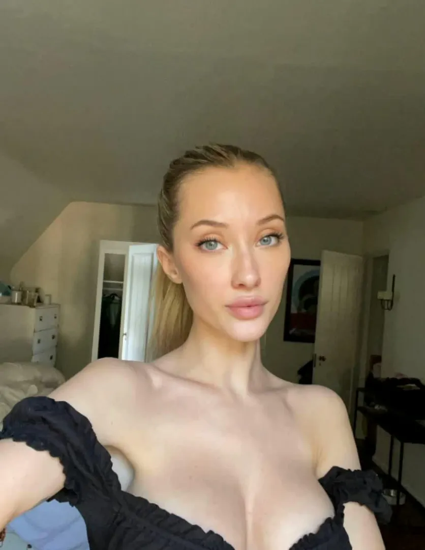 Love to be touched. posted by sizzling_siren2