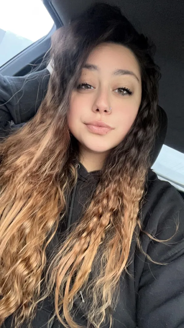 Love when my hair is wavy (: posted by Jaded_600