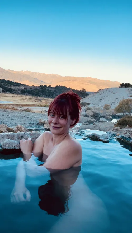 loveeee being naked in a hot spring by Strawberry-foxx