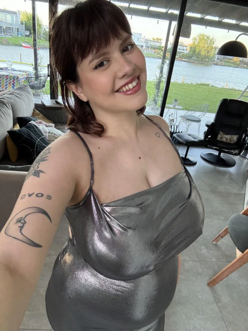 Lovely friday posted by charmingredcheeks