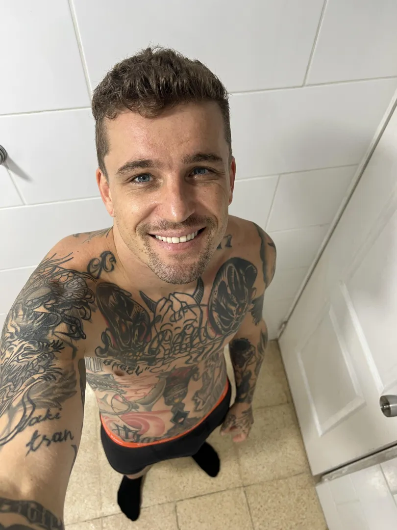 Lovely seeing beautiful males and persons here! Keep it pushing lads!  posted by Luke_Sakura