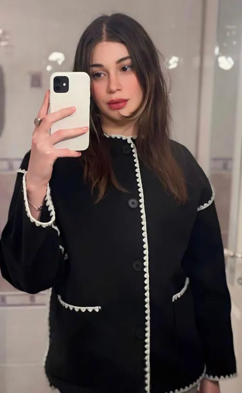 Lovely with a naughty edge. by PinkyPromisinger