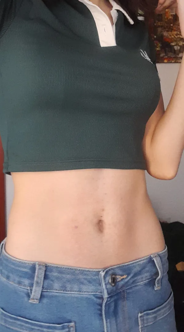 Loving my tummy today posted by FelonSpectre96