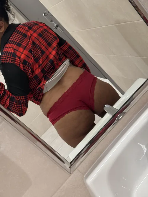 Loving the way my ass looks in these. by justyourgirlraina2