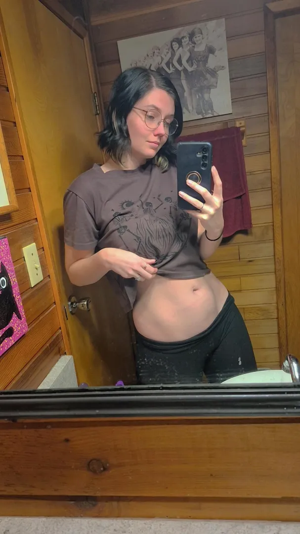 Lowrise and a crop top is the best combo  posted by Jess_Rabbit6162