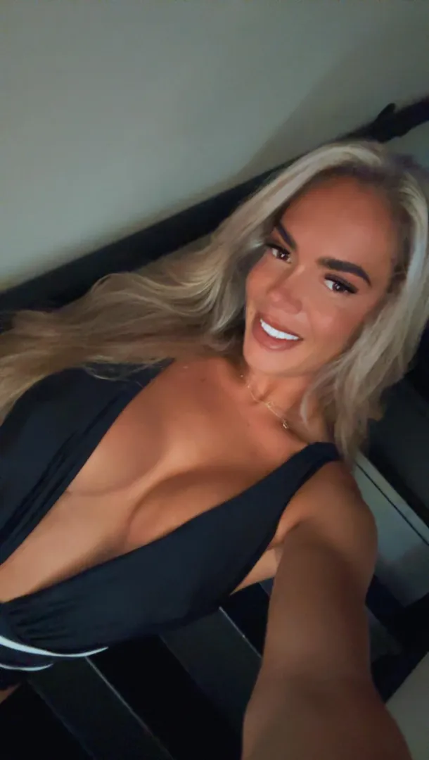 Luna posted by shot_ofluna