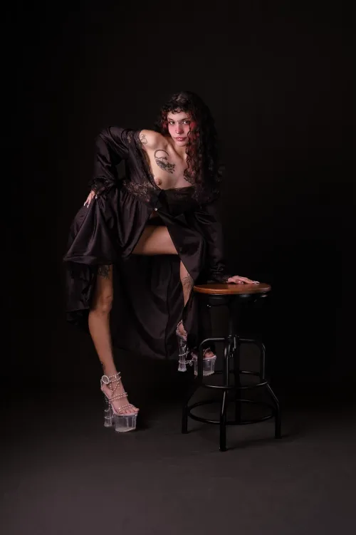 Luna in moody lighting by farfromgruvin