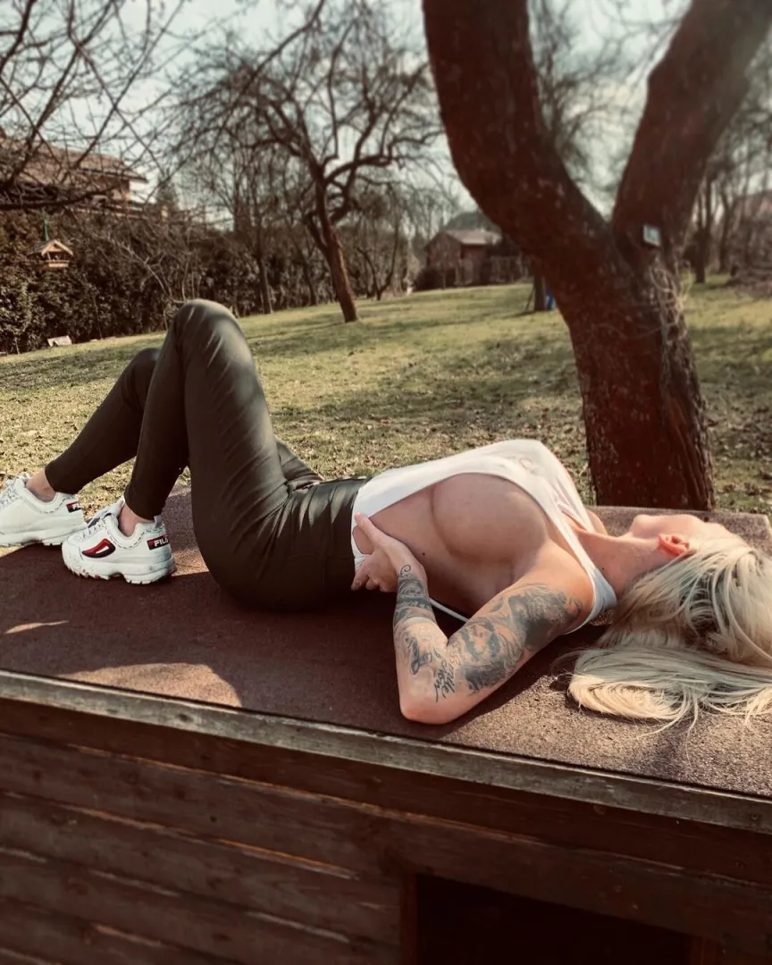 Lunch break in the park posted by AutoModerator