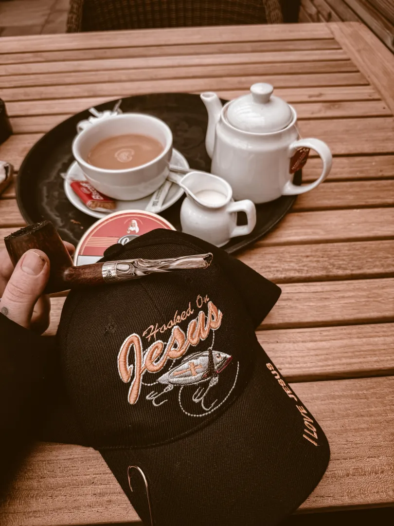 Lunch break pipe, golden sliced orlik in my Savinelli. With my pot of tea.  posted by pipesmokingislander