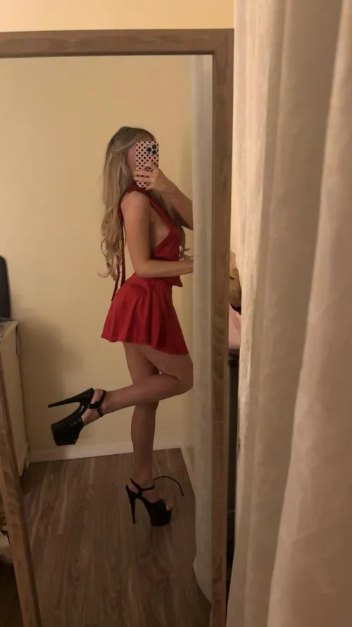 Lurking my page SO hard again, aren’t you? You’re so addicted to me! How bratty, spoiled and greedy I am. Lurking my captions and throne over & over and u only get weak to my posts now. I programmed u this way. Mindfucked u SO deep u cant stop. O by goddesssophie111