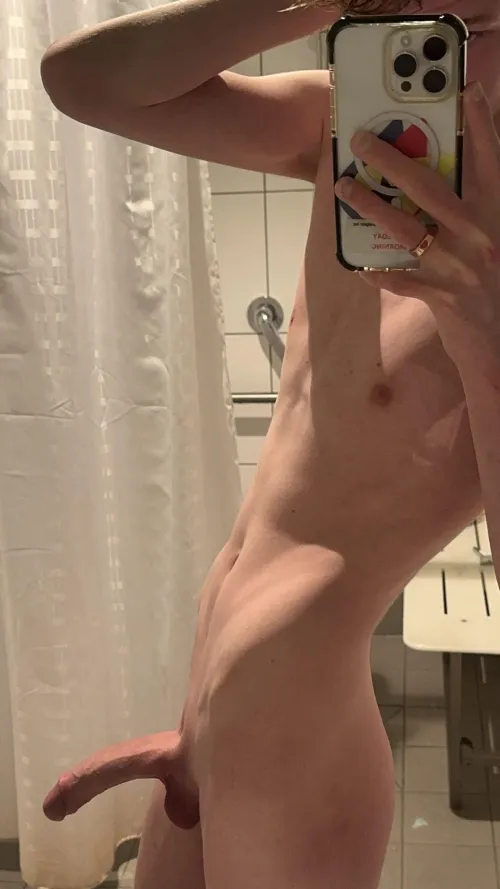 M 20 melb message me by Substantial-Air-6567