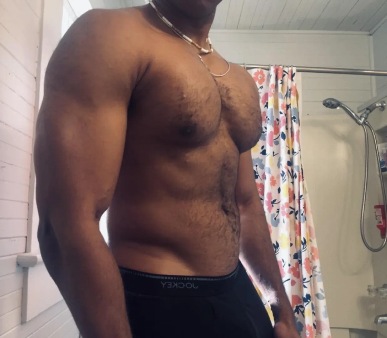 M 25 6’4, 214 posted by TransitionNo5913