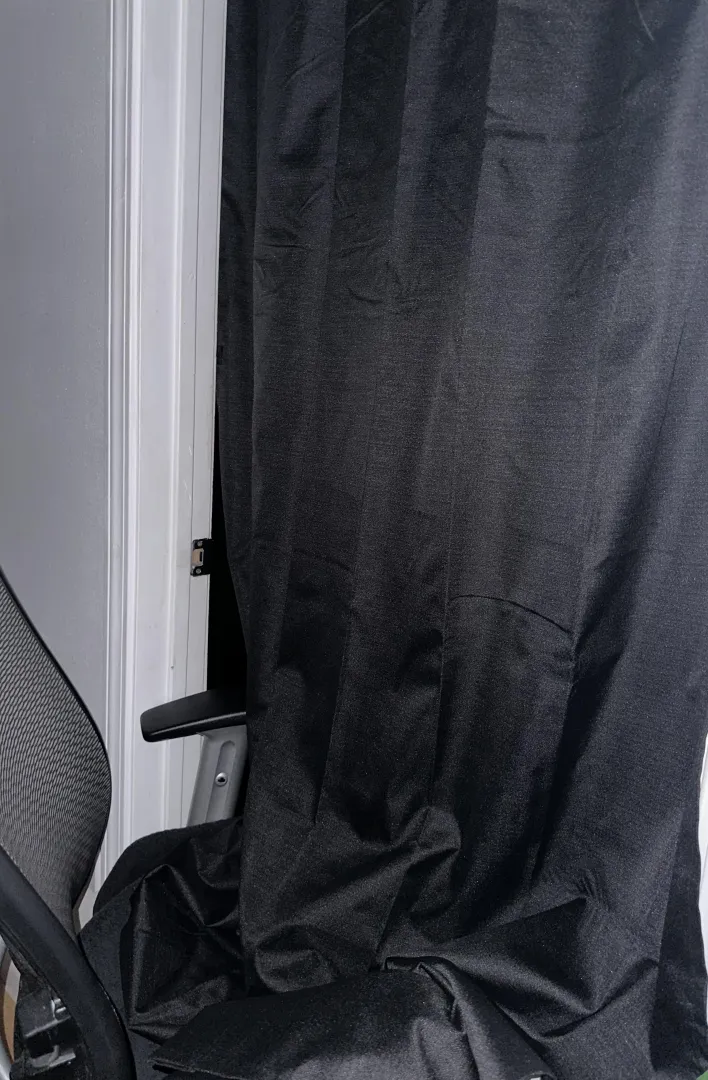 M 26 with a private sitting gloryhole. Im clean shaven no facial hair. Looking to sloppy throat dick and swallow your cum. Completely discrete. message and send dick pic, be clean. posted by DL_Hole_2693