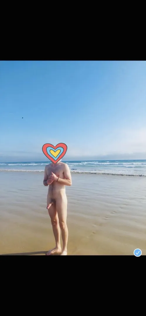 (M) i love being naked on the beach posted by silverdurfer