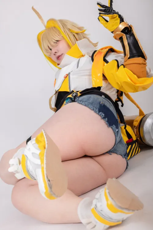 M_poyo0926 Nikke Elegg Thicc Waifu Cosplay by Pwnagepancakes