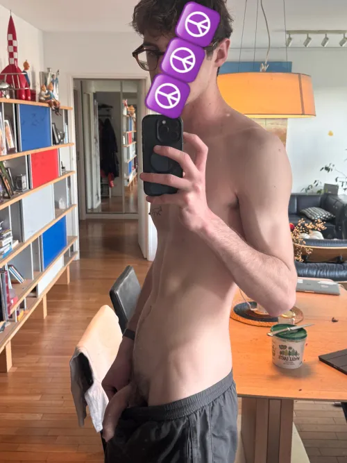 M18 , happy weekend! What you up to? by ThrowRASad_Macaron