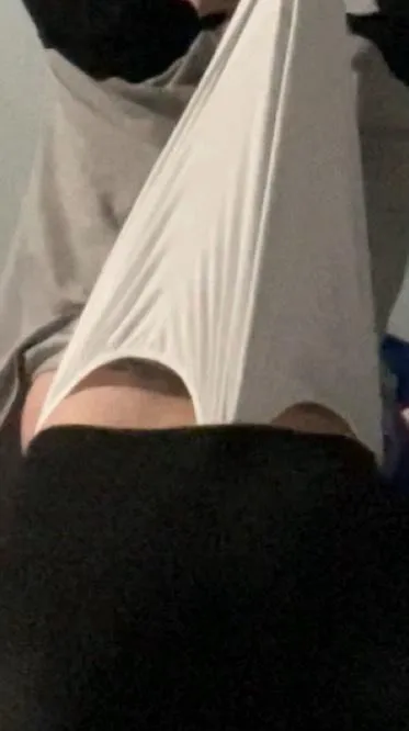 M22 Monmouth. Need someone to do this to me while I wear my girlfriend’s jeans and panties and I’ll do anything for you. Dm if interested posted by Evening_Key490